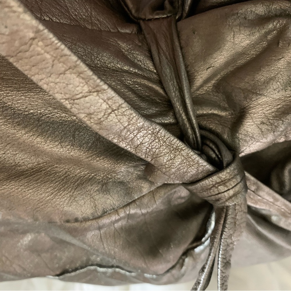 HOST PICK! Gucci Hysteria Hobo - Picture 5 of 12
